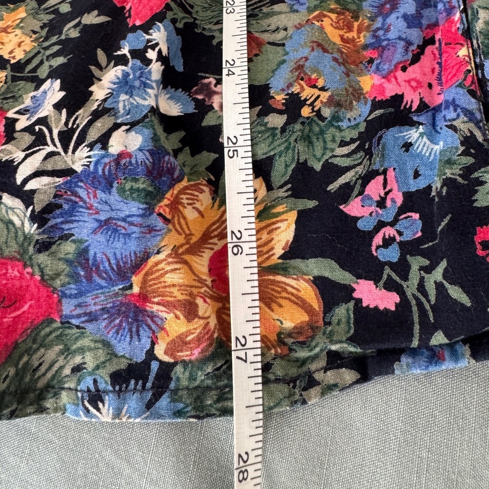 Vintage 90s shirts. Approx size medium. - Picture 5 of 6